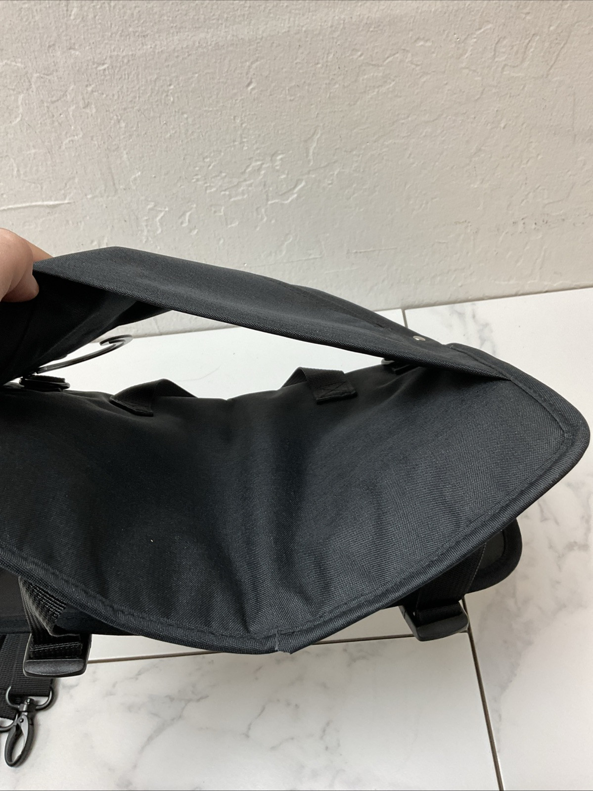 Airplane Seatback Pocket Organizer – Clean & Convenient Storage Space