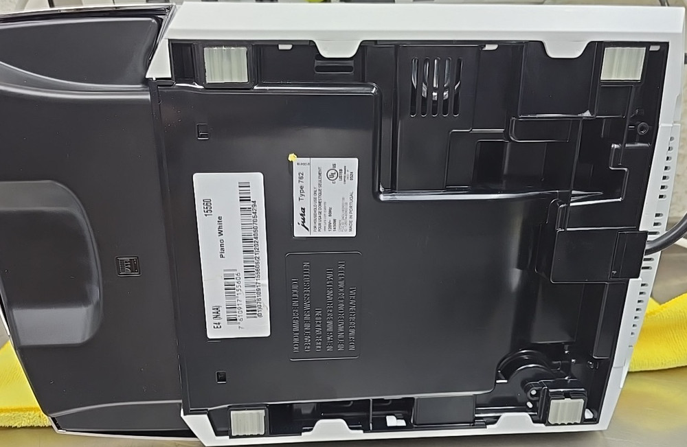 Jura E4 Automatic Espresso Machine Easy Operation Piano White