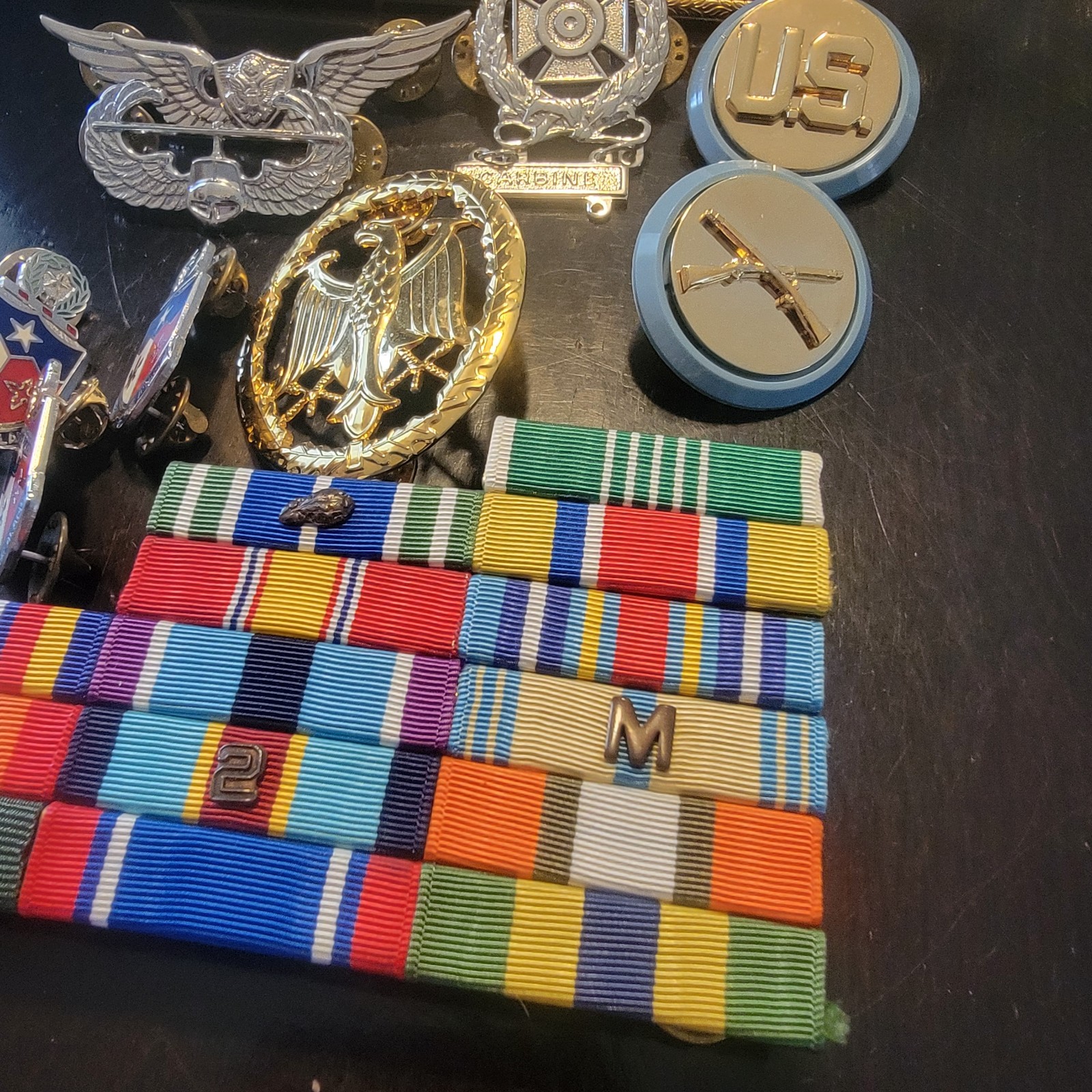 Vintage / Modern Mixed Lot US Military Pins and Ribbons Used Condition