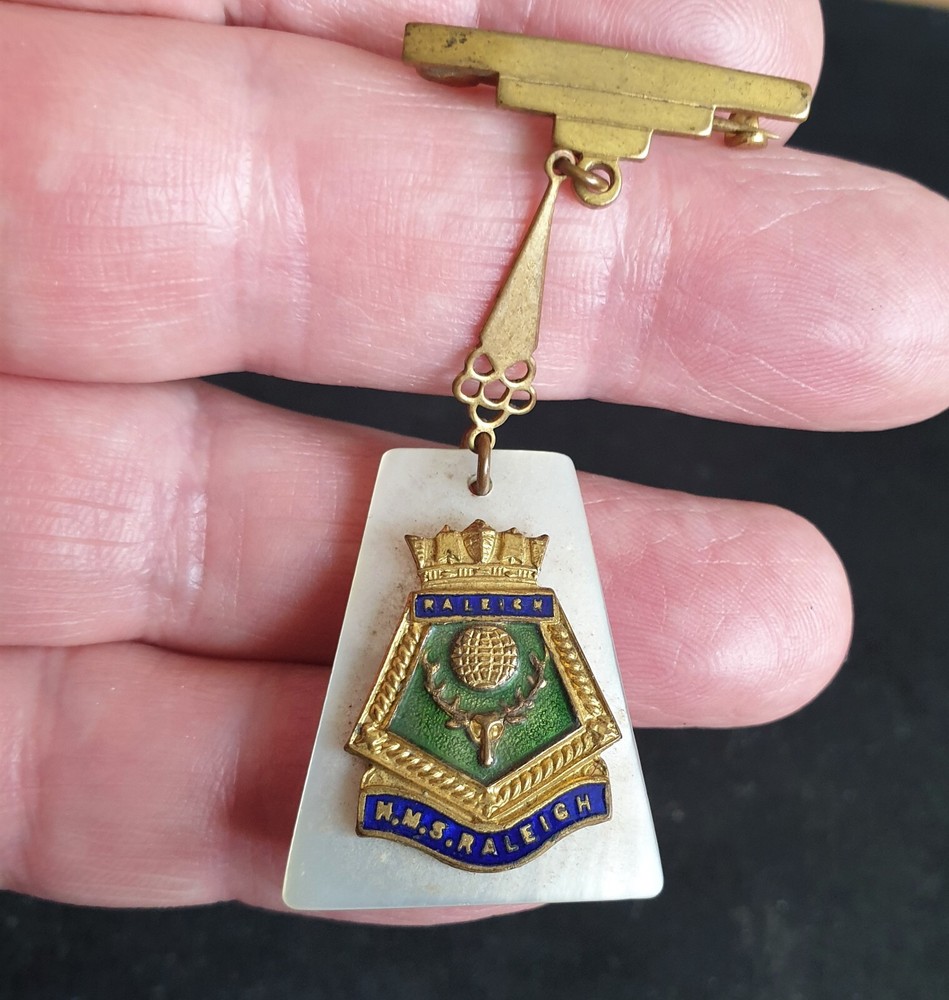 WW2 British Royal Naval Training Establishment HMS Raleigh Sweetheart Brooch