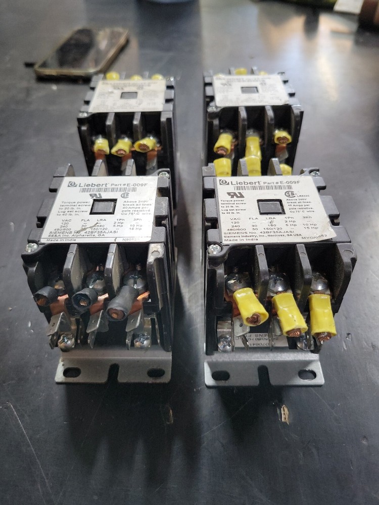 (1) Liebert E-009F 240V 40 AMP Contactor KMGM