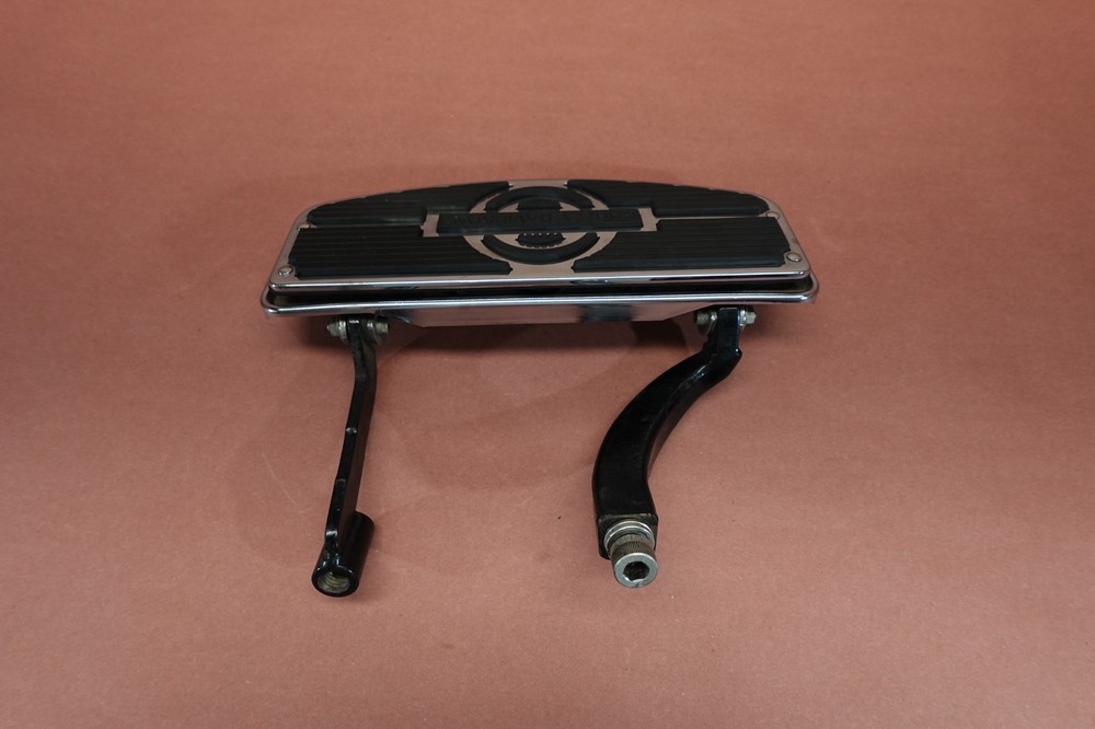 1999-2000 Harley Davidson Electra Glide FLHTCUI LEFT FRONT FOOT REST BOARD