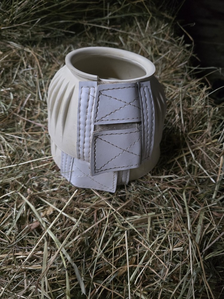 Bell Boots Xl. Ribbed Double hook and loop closure. Never Worn.