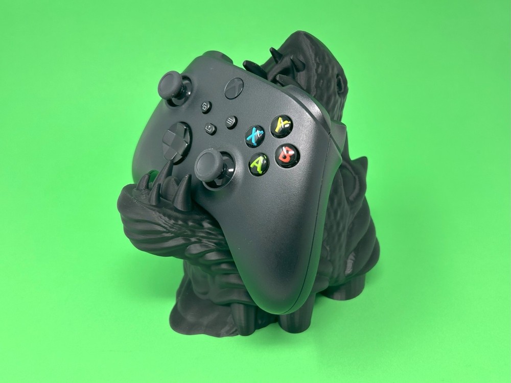 Dragon Controller Holder – Fantasy Gaming Accessory & Desk Decor - Black