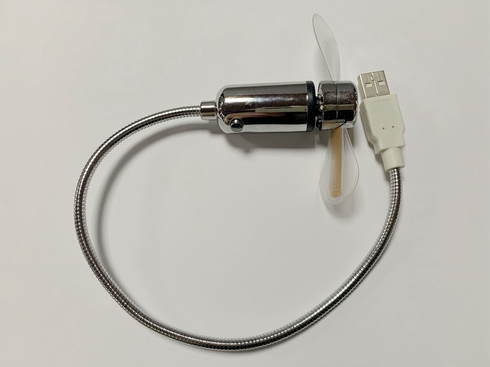 Mini USB LED Clock Fan Powered Cooling Flashing Real Time Display Function