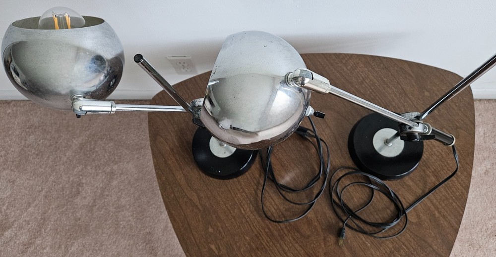 Vintage Robert Sonneman Chrome Ball Adjustable Table Lamp Single-Head Orbiter