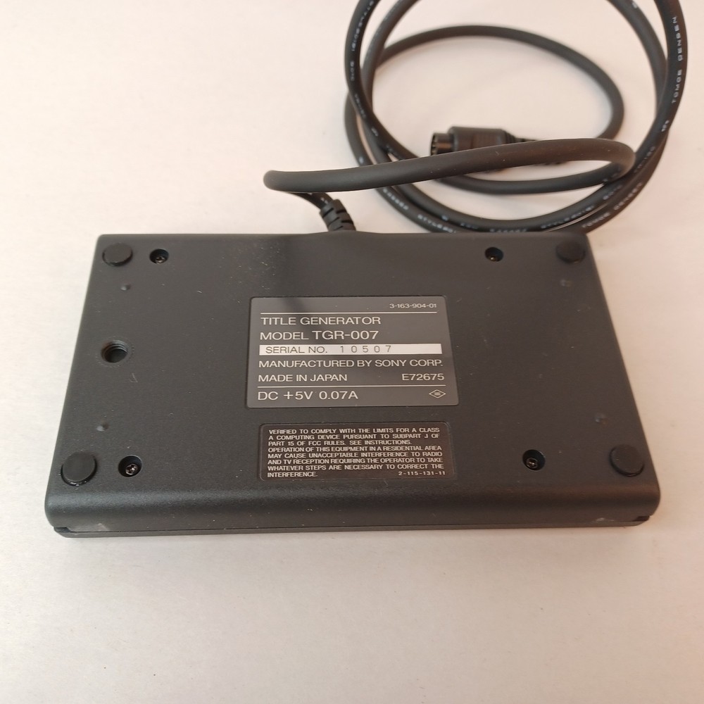 Sony Title Generator TGR-750