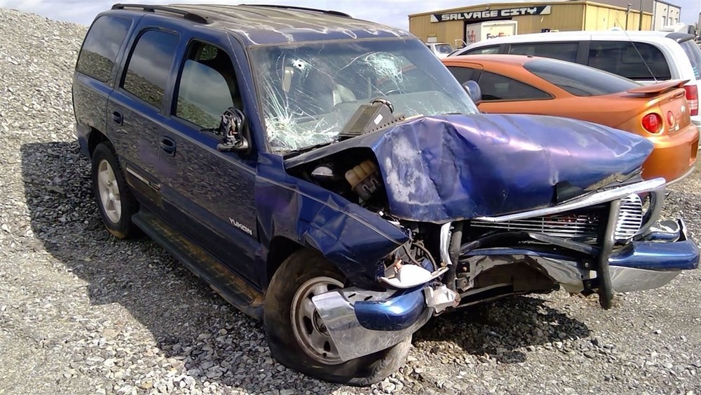 TAHOE 2005 Chassis ECM 240448
