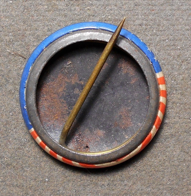 Pinback: Remember The Maine (Battleship). Red-white-blue celluloid, 7/8”, no pro