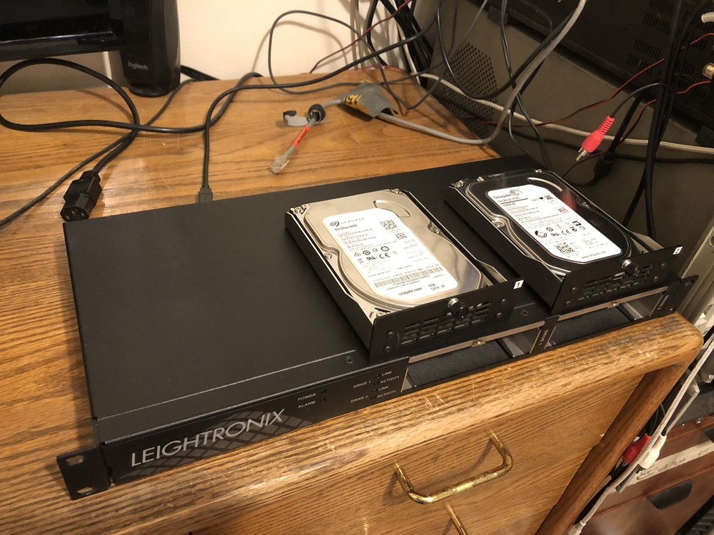Working Leightronix LGX-1TBR-L USB RAID1 Rack Disk Array