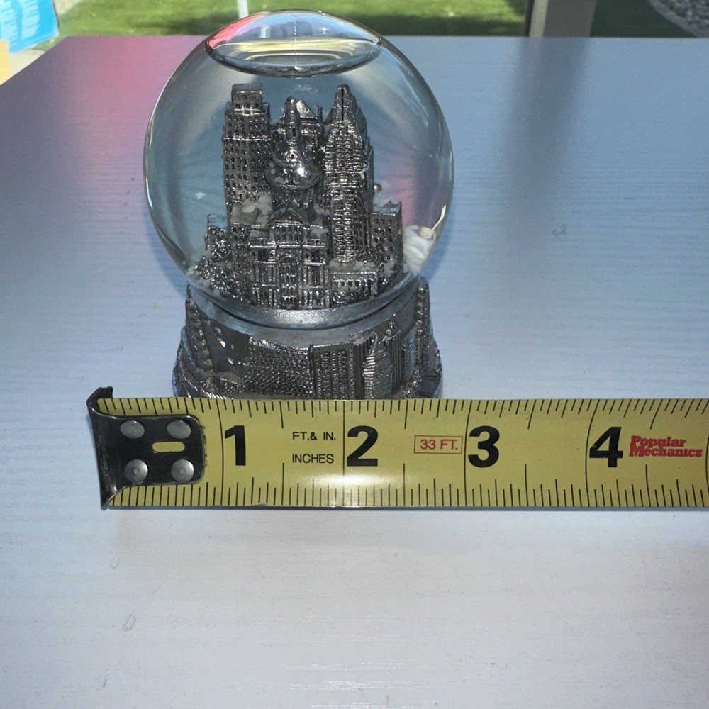 #Z11- Austin Iconic Landmarks Snow Globe