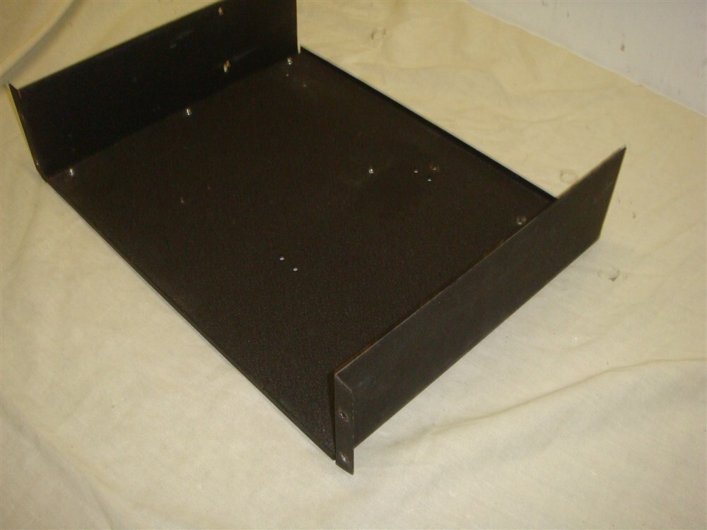 14" DEEP ACCESSORY RACKMOUNT TRAY 2U