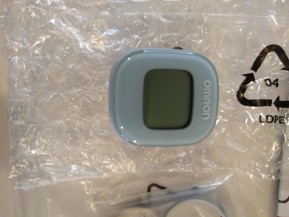 Omron Alvita Wireless Activity Tracker Bluetooth Smart HJ-327T