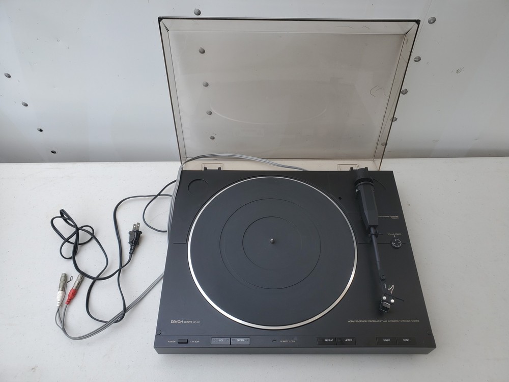 Denon Turntable Quartz  DP-23F Micro Processor Fully Automatic Turntable System