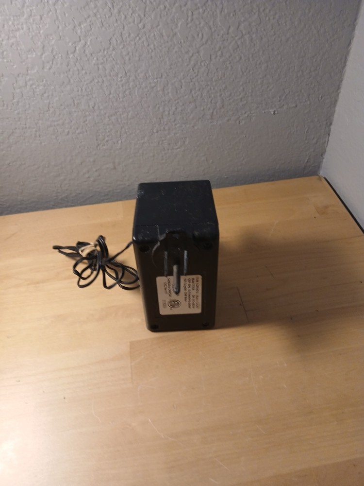 Titan Controls 702630 Zephyr 1 Day & Night Temperature Controller