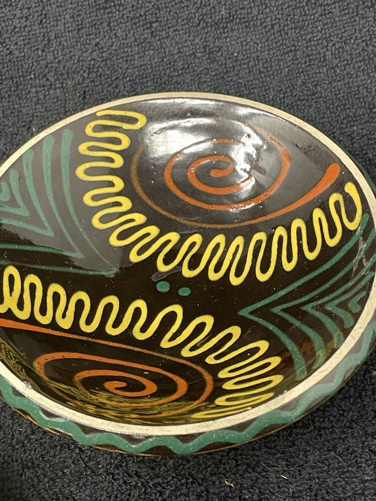 Handerbelt Germany Ceramic Art Small Bowl Set