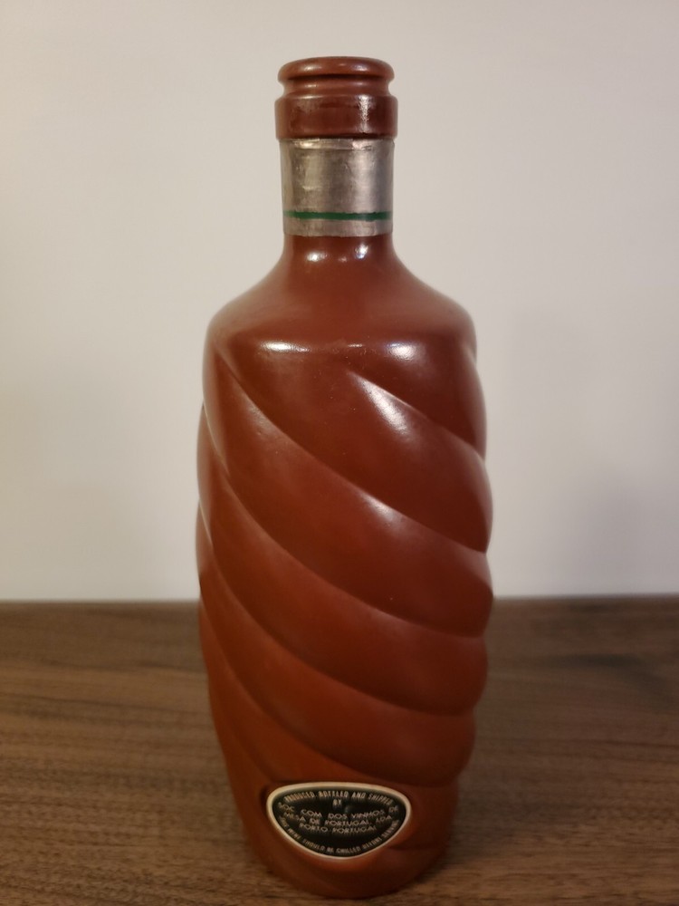 Spiral Carbonated Rose Wine Empty Bottle