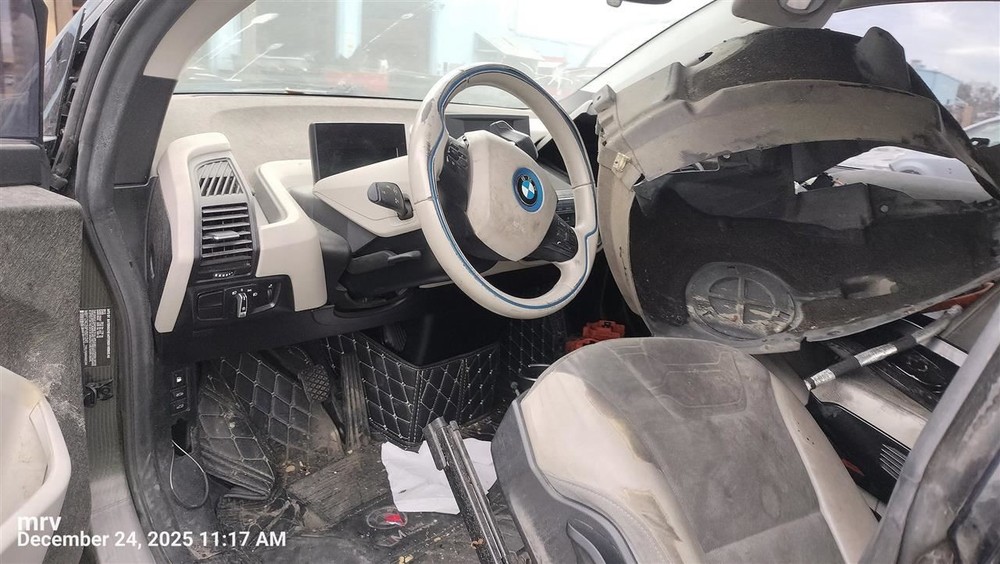 LEFT REAR DOOR WINDOW REGULATOR OEM 2014 BMW I3