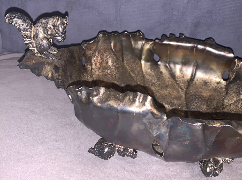 Antique PAIRPOINT 5532 Squirrel Leaf Design Silver Plate Bowl Needs Polish