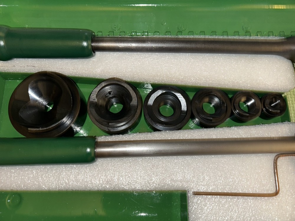 Greenlee Ratchet Knockout Driver Set 1904/1906SB