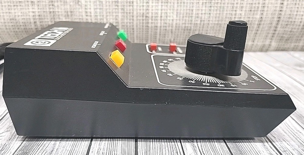 MRC Tech II Loco-Motion 2500 DC Hobby Transformer Train Controller HO Scale