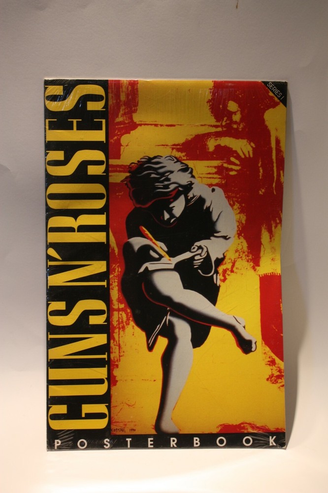 1991 GUNS N' ROSES POSTERBOOK