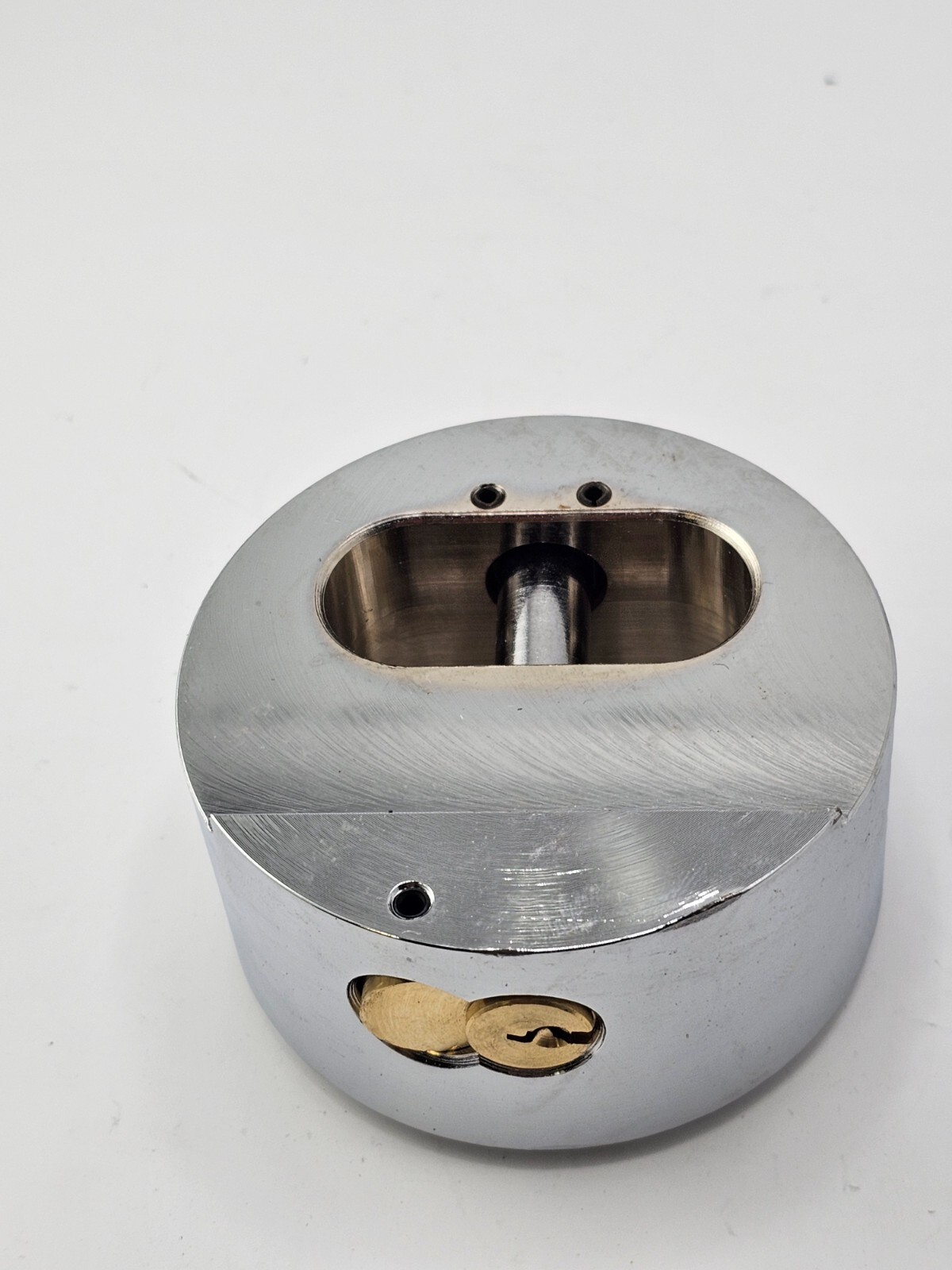 Trailers Plus Round Hidden Shackle Padlock with for Key Trailers and Gates