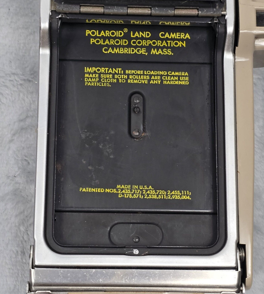 Polaroid Land Camera Model J33, Original Case