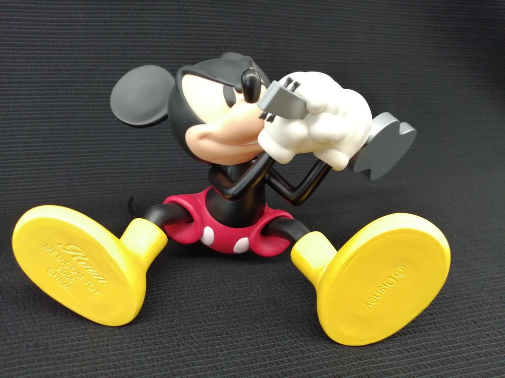 MEDICOMTOY Mickey Mouse Figure