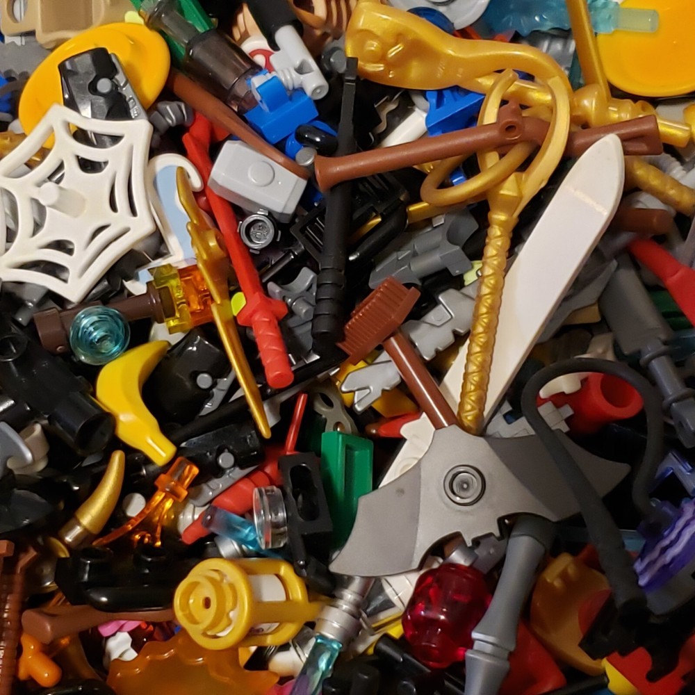 LEGO Minifigure Accessories Lot 100 Pieces Weapons Tools Utensils Bulk RANDOM