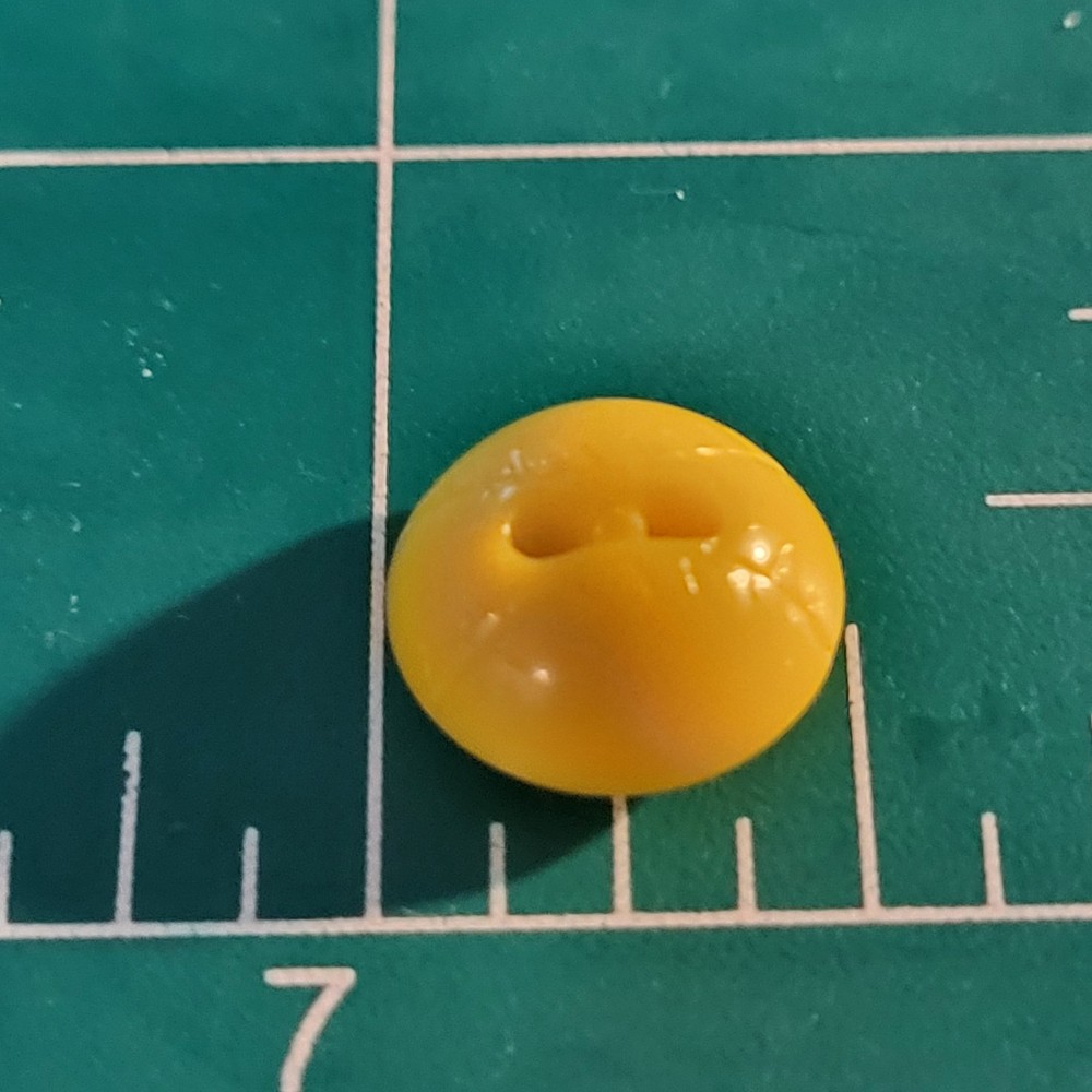 Colt # 41 button yellow baseball 1/2" confirmed pattern excellent condition
