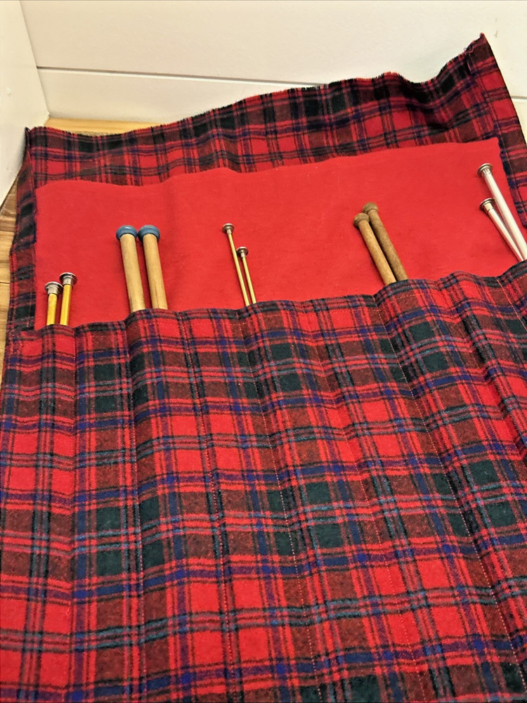 Vintage Five Pair Knitting Needles With Plaid Wool Storage Caddy Wrap