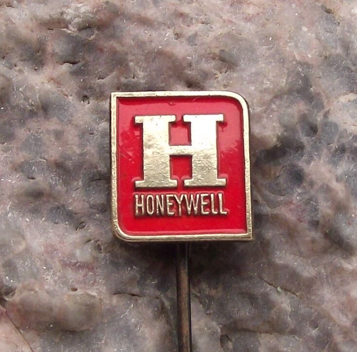 Honeywell Vintage Computer Mainframe Consumer Electronics Technology Pin Badge