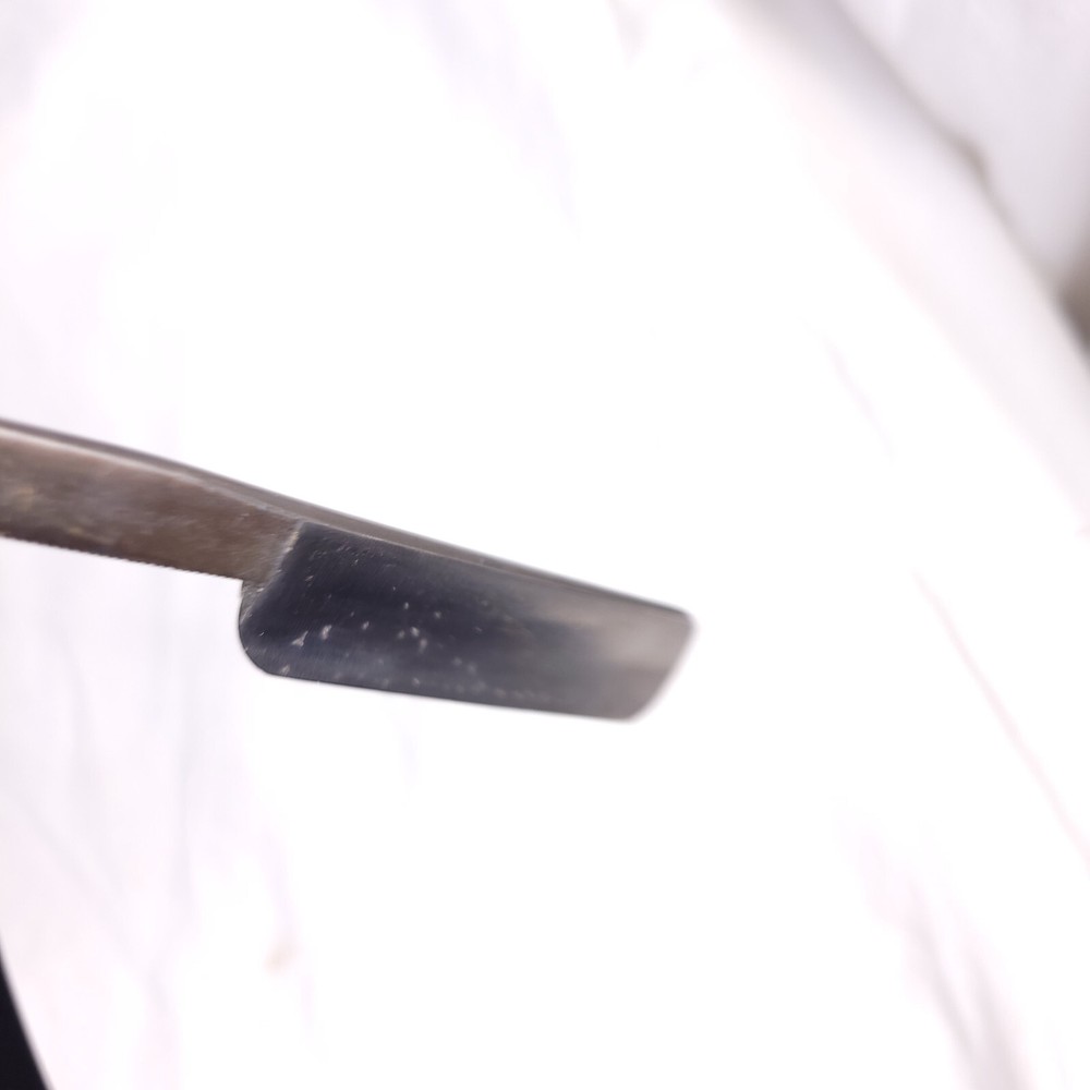 Unmarked 11/16 Straight Razor Black Rusty Blade