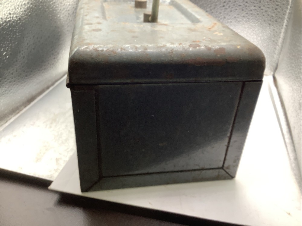 Vintage CRAFTSMAN 1950’s Small Metal Locking Tool Box