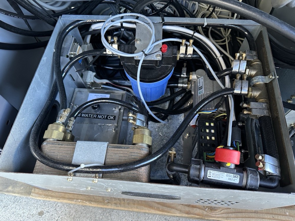 Bruker D8 Discover Diffractometer System