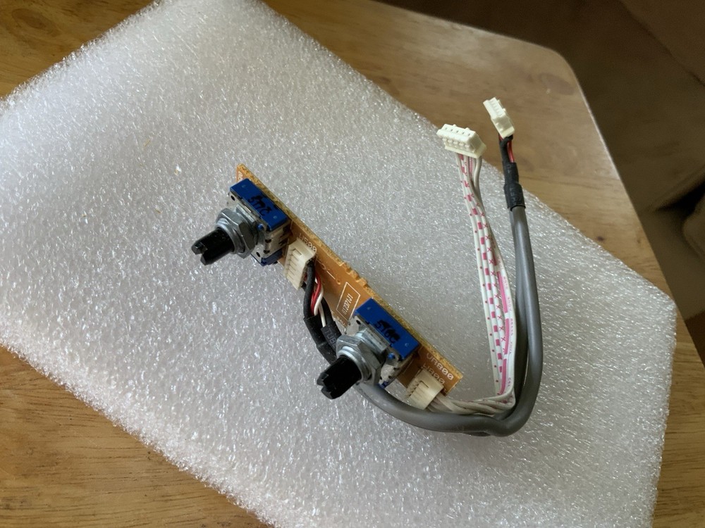 Akai MPC 2000XL Volume & REC Gain PCB Board