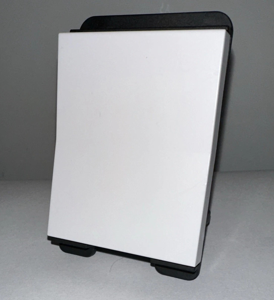 Deako Single Pole Simple Rocker Switch Model DS0008 / Switch Only!