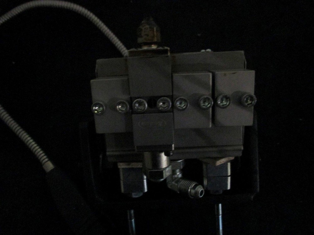 Nordson 714486E Hot Melt Applicator Head