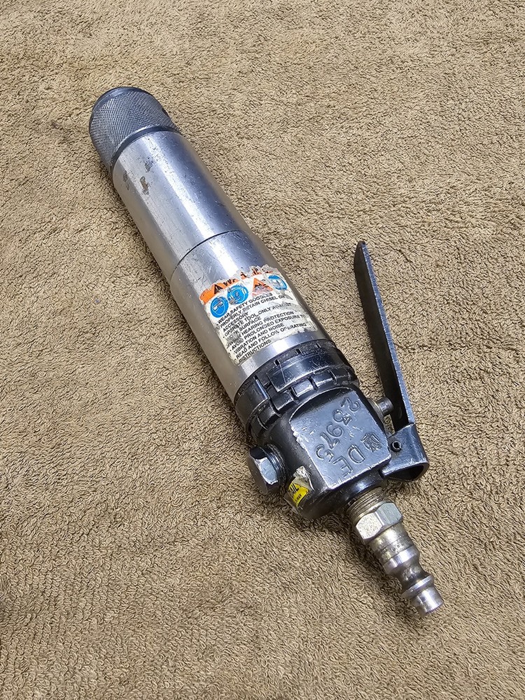 Sioux 5264 Air Needle Scaler Chisel Chipping Hammer Rust Remover