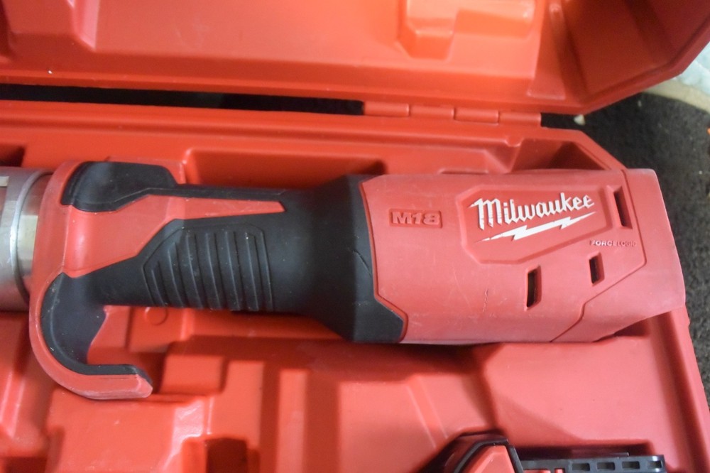 Milwaukee Press 2773-20L Long Throw Press Tool #2