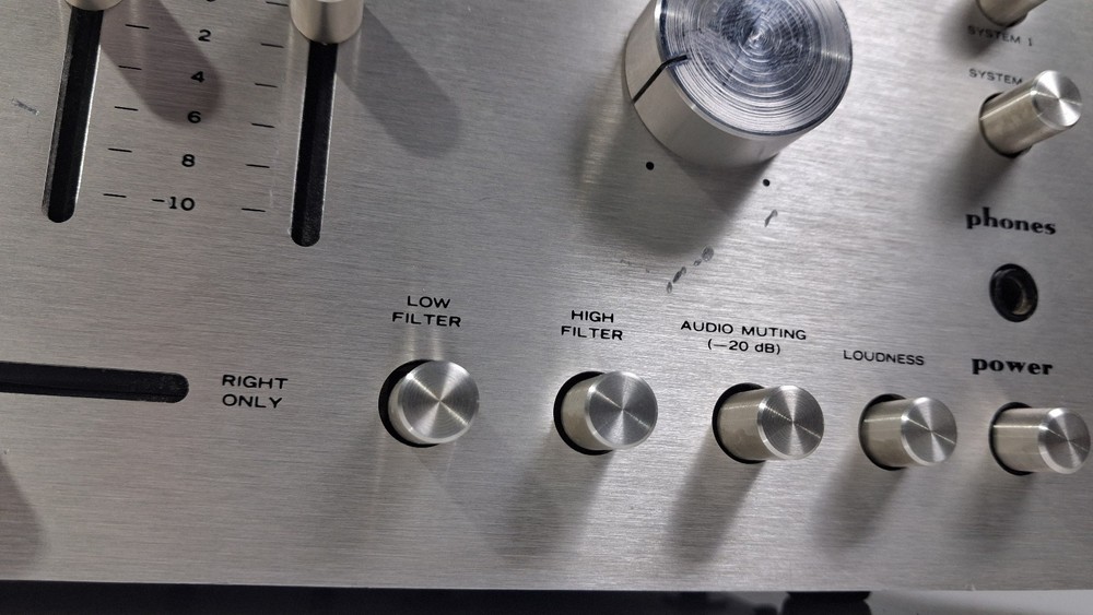 Marantz 1120 Console Stereo Amplifier