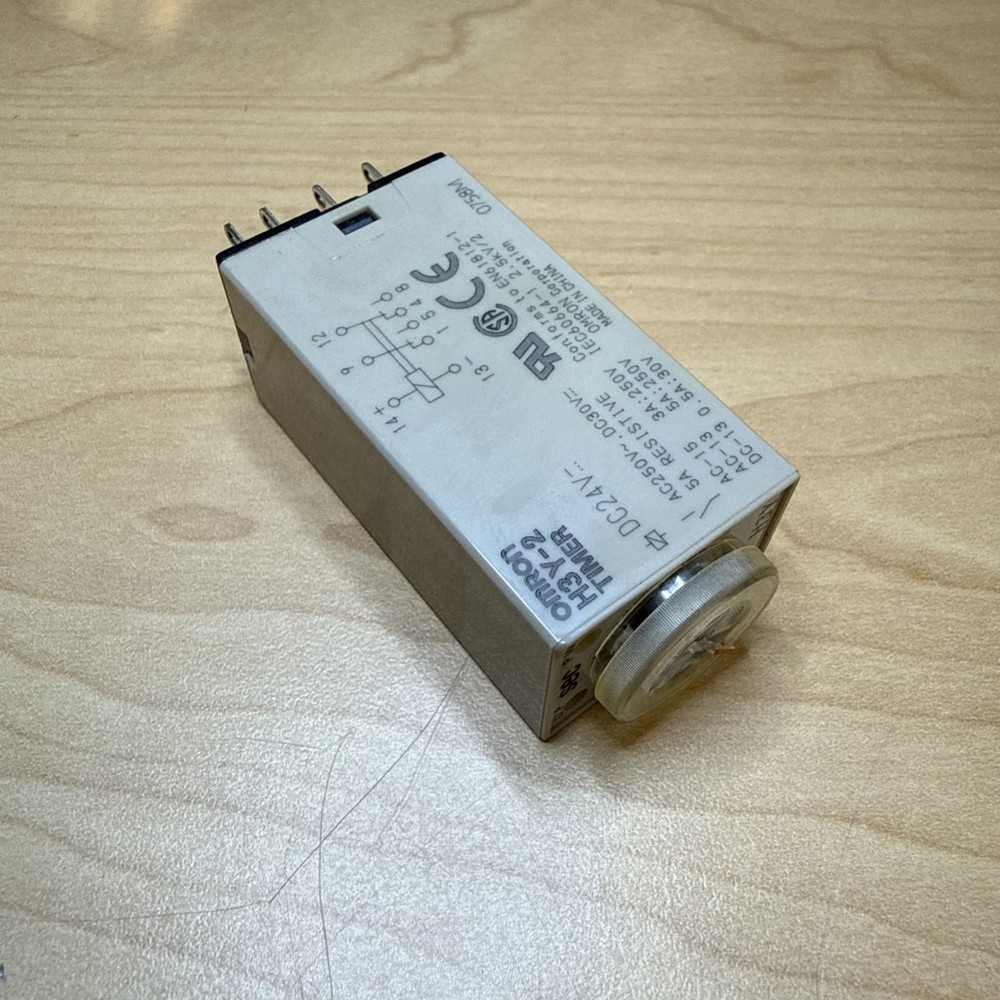 NEW! Omron H3Y-2 Timer Relay