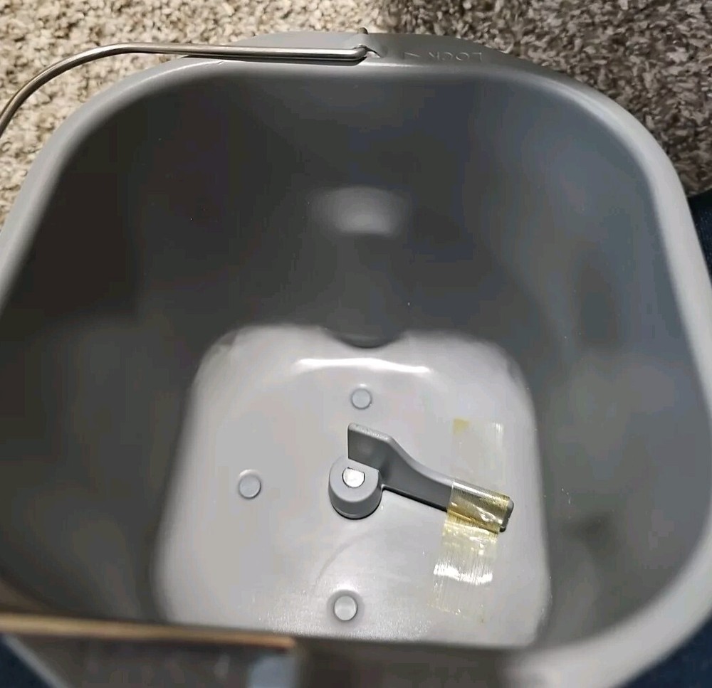 BREADMAN TR441 Automatic Bread Maker Makes 2 Sizes - No Box, Never Used!