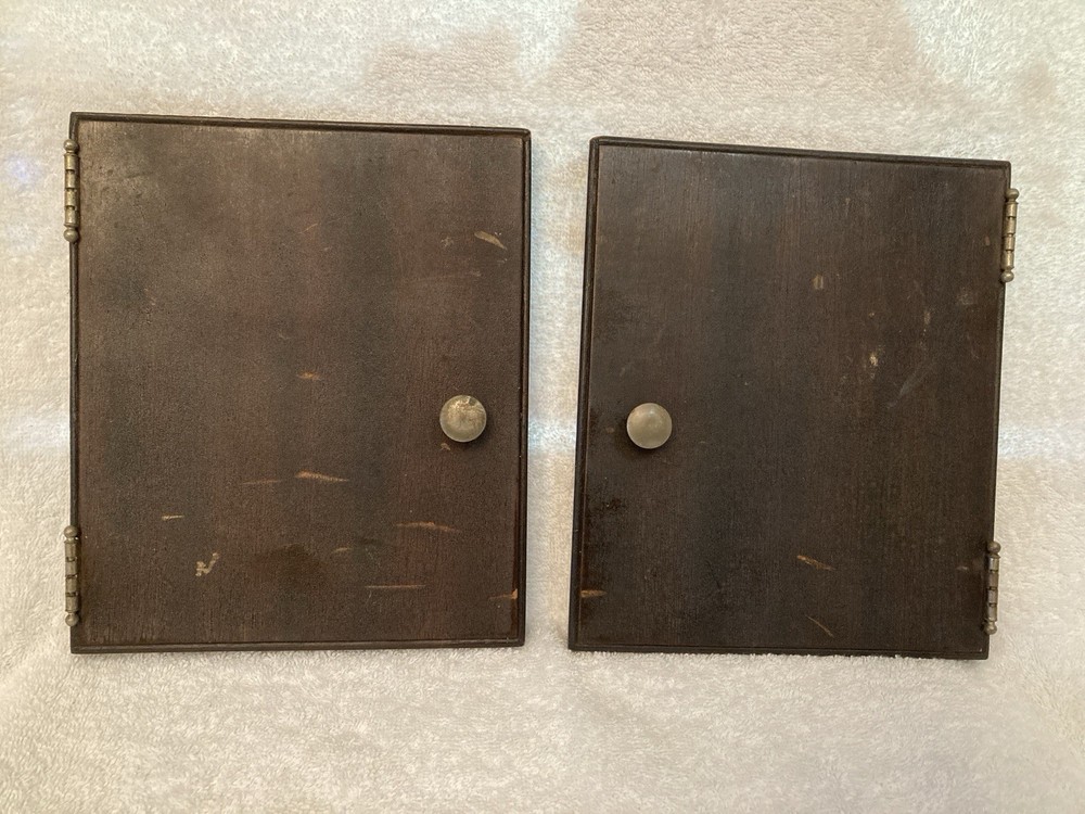 VICTOR TALKING MACHINE  VV-XI  CABINET DOORS with hinges doorknobs