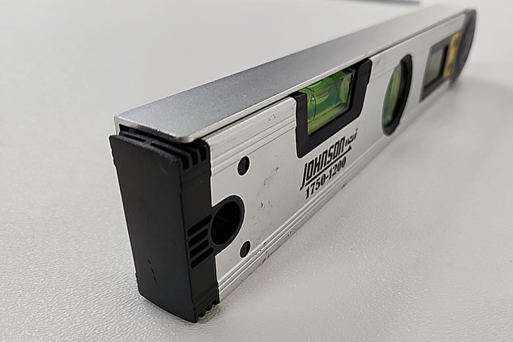 Johnson Level & Tool Model 1750-1200 Digital Angle Locator Digital Display, Used