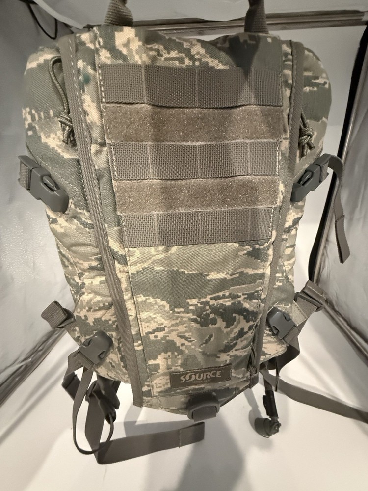 ABU Hydration Backpack 3L 100 Oz