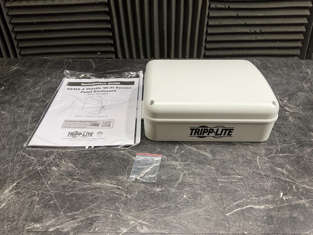 Tripp Lite Wireless Access Point Enclosure EN1309N4 ✅ ❤️️ ✅ ❤️ NEW OPEN BOX!