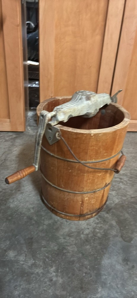 Vintage ice Cream Churn