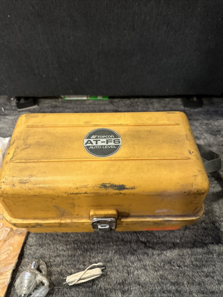 Topcon AT-F4 Automatic Optical Level w/ Transport Case
